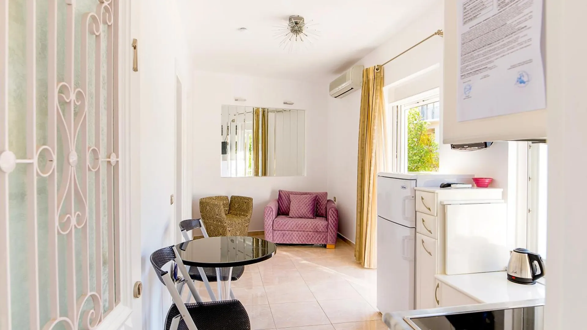 Archontariki Luxury Suites Collection In Lakithra Village