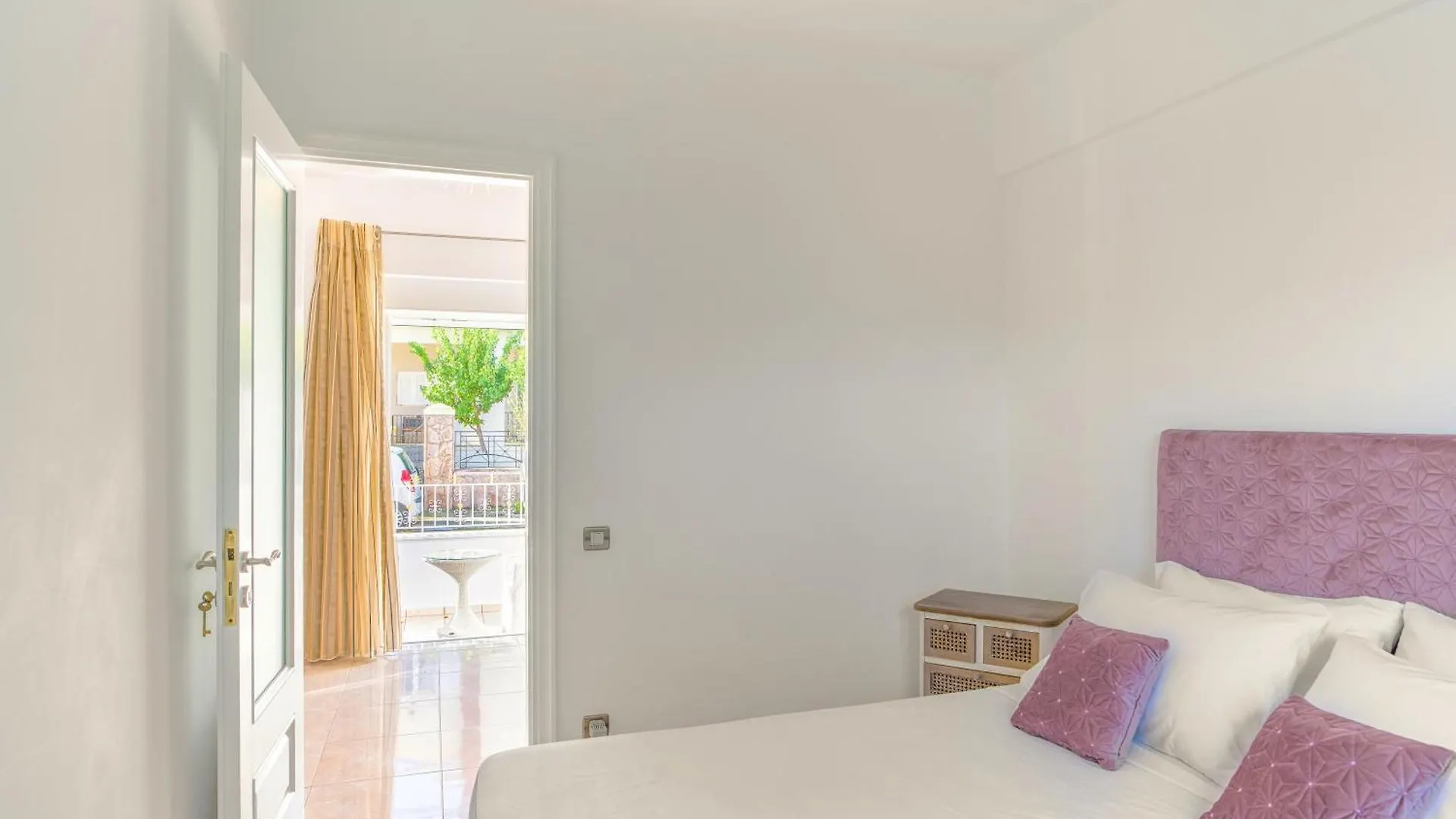 Archontariki Luxury Suites Collection In Lakithra Village Apartament